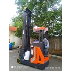 Reach Truck cap 1.5 tons 2 tons and height 6 m to 12 m Noblelift brand Official Guarantee 1