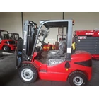 Forklift Rental BATTERY Capacity 3 tons and 5 tons 6