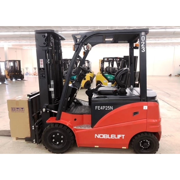 Rental Forklift BATTERY Capacity 3 ton dan 5 ton