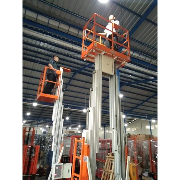 Wash Warehouse Stairs Hydraulic GTWY 2 People Altitude 10 Meters-16 Meters